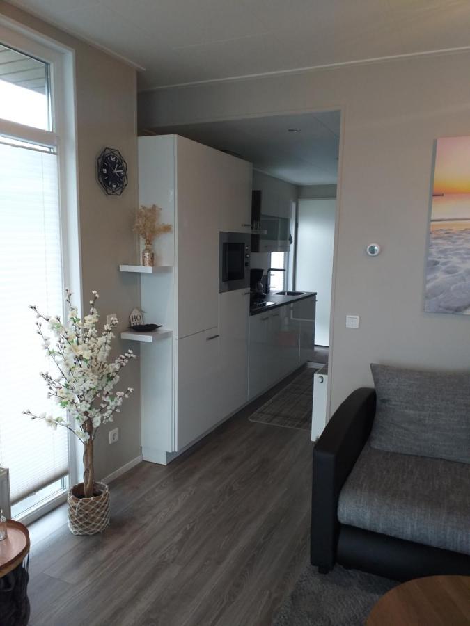 Ferienhaus / Chalet / Bungalow Am See, Holland, Niederlande, Lathum 외부 사진