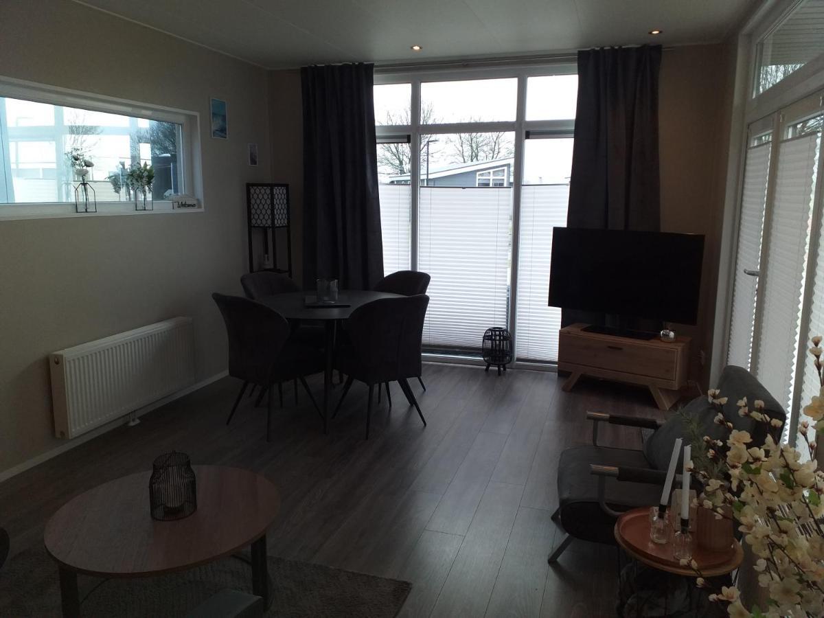 Ferienhaus / Chalet / Bungalow Am See, Holland, Niederlande, Lathum 외부 사진