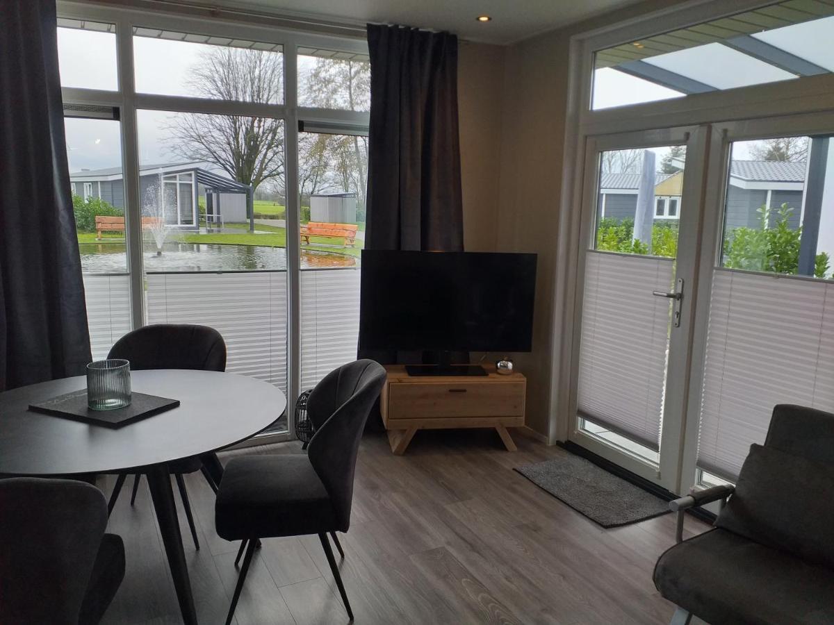 Ferienhaus / Chalet / Bungalow Am See, Holland, Niederlande, Lathum 외부 사진