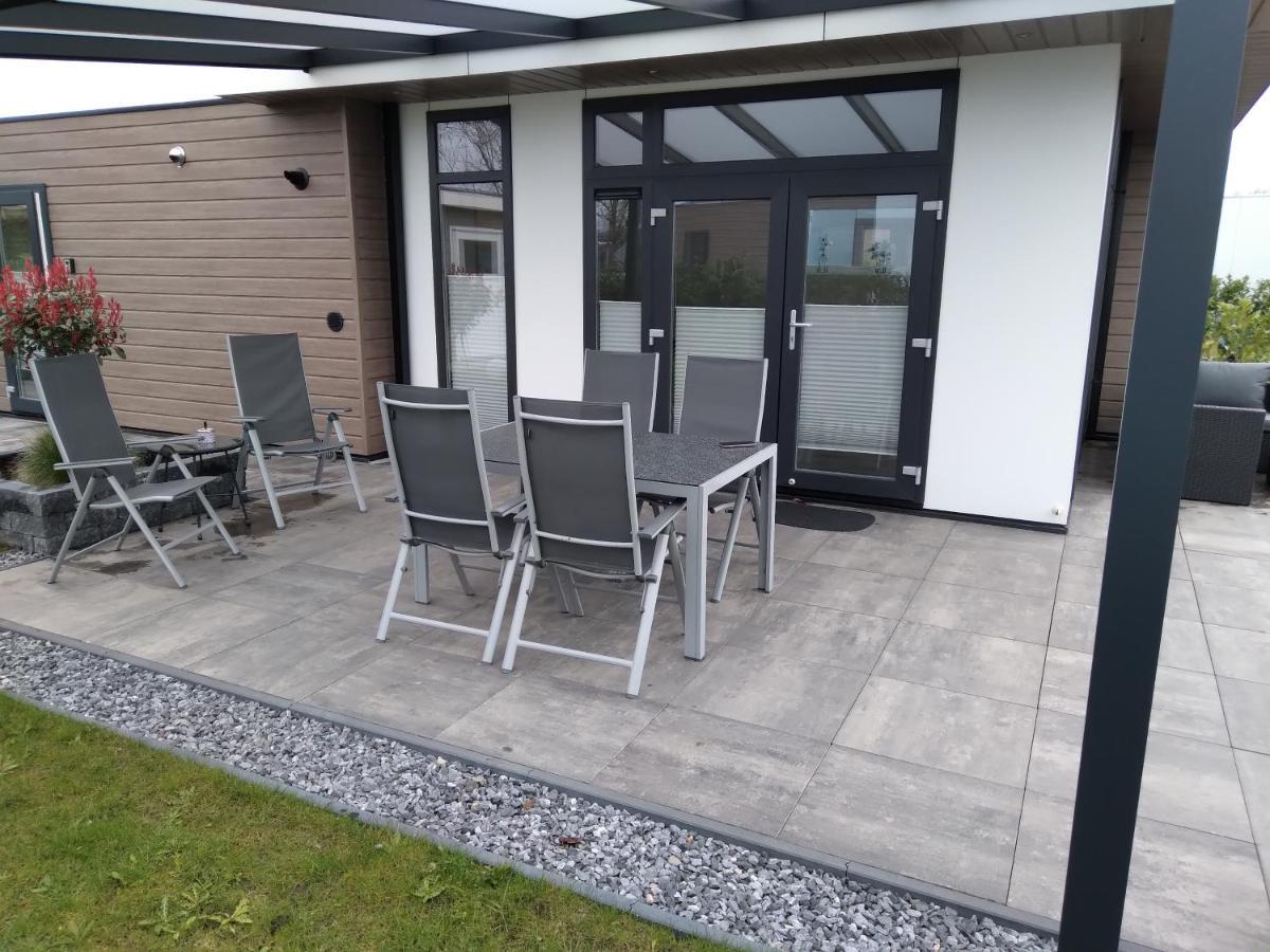 Ferienhaus / Chalet / Bungalow Am See, Holland, Niederlande, Lathum 외부 사진