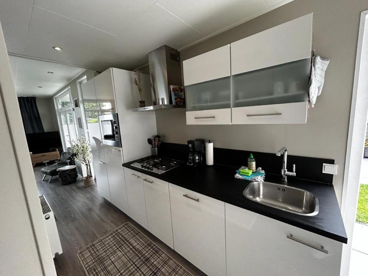 Ferienhaus / Chalet / Bungalow Am See, Holland, Niederlande, Lathum 외부 사진